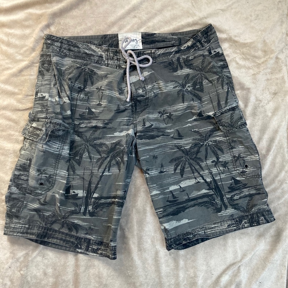 Men’s Old Navy Swim Shorts Size Large - Picture 6 of 9